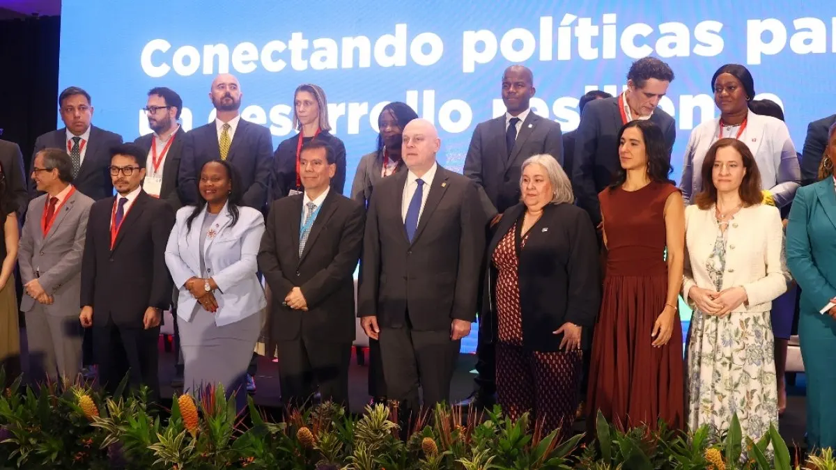 Ministros de 21 países del AL y el Caribe coordinan políticas de desarrollo