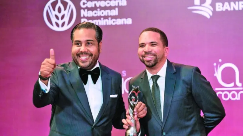 Dos jóvenes dominicanos destacan con su programa deportivo