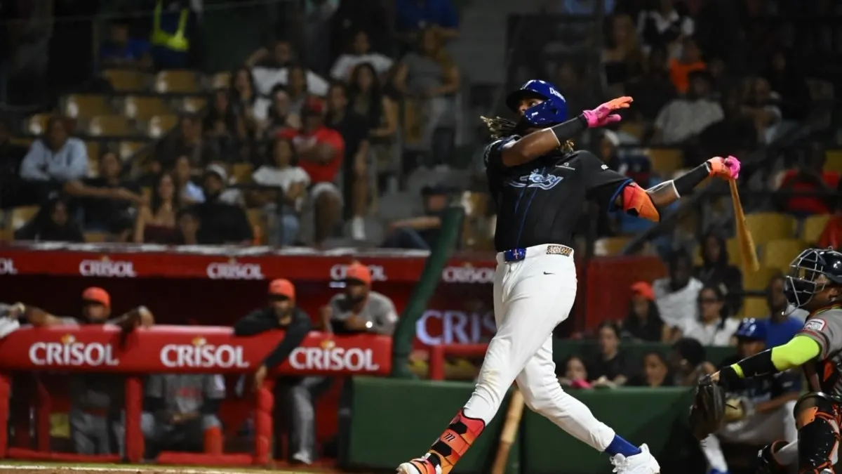 Licey vence a Toros del Este y mantiene liderato en béisbol invernal