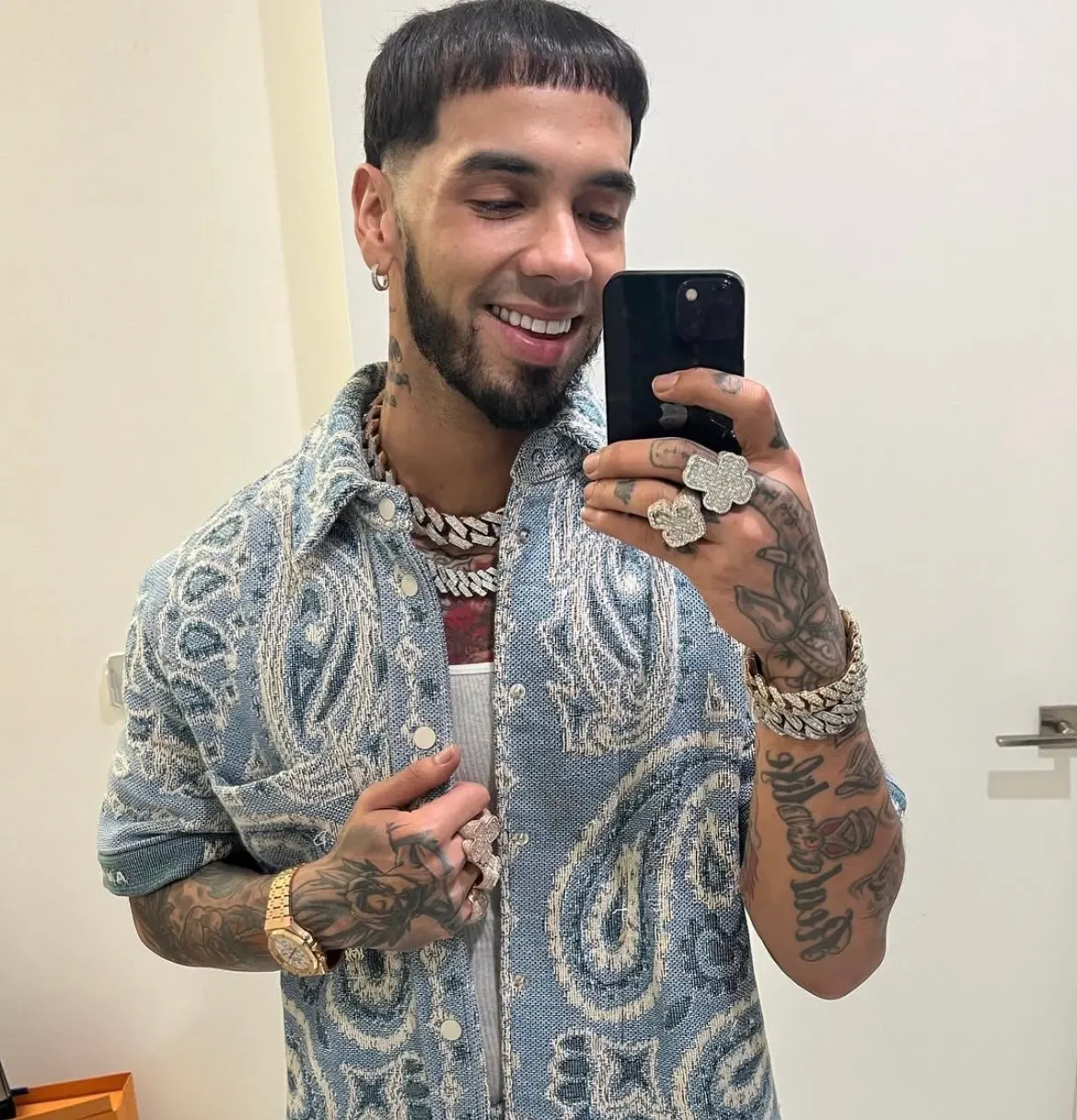 Anuel AA confiesa que se enamora rápido