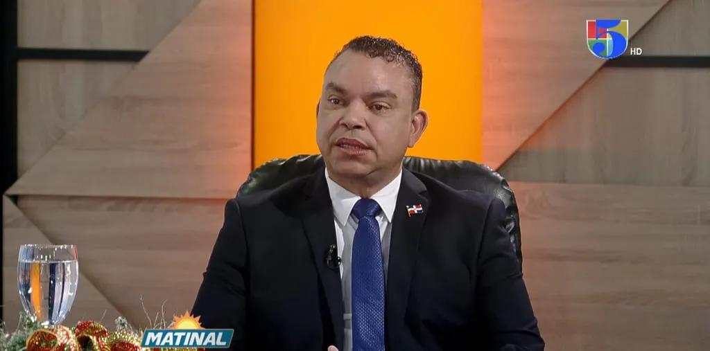 SNS nombró más de 20,000 médicos durante el gobierno de Abinader