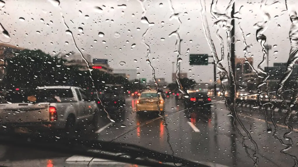 Alertas por lluvias fuertes en el interior y Caribe