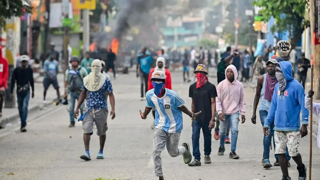 Operativo militar en El Salvador deja muertos y heridos
