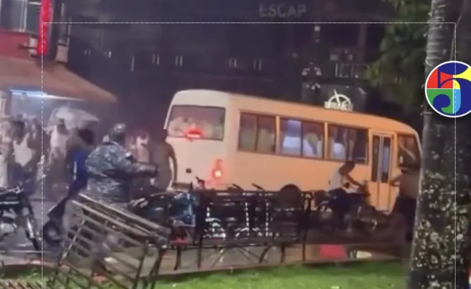 Policía usa bombas lacrimógenas para dispersar fiesta en Guerra
