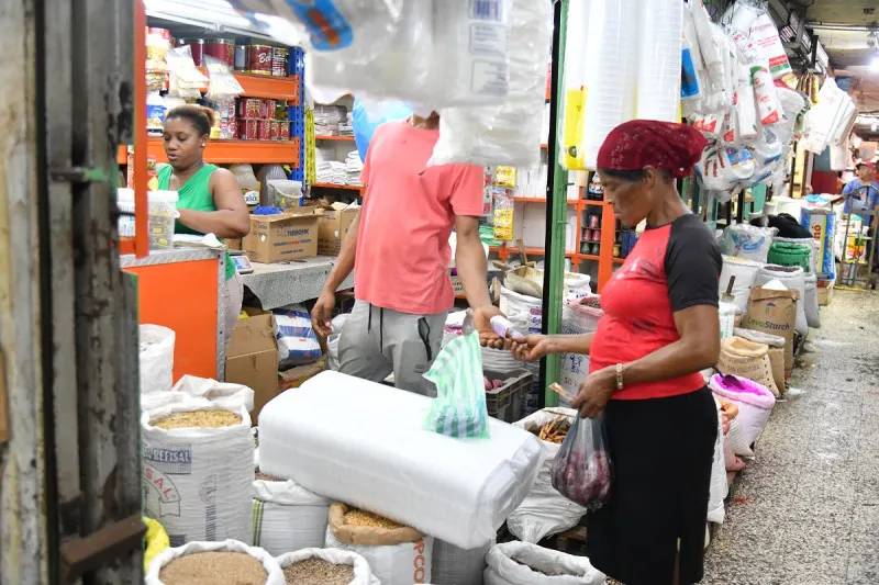 Amas de casa dicen que no resisten más el aumento de precios