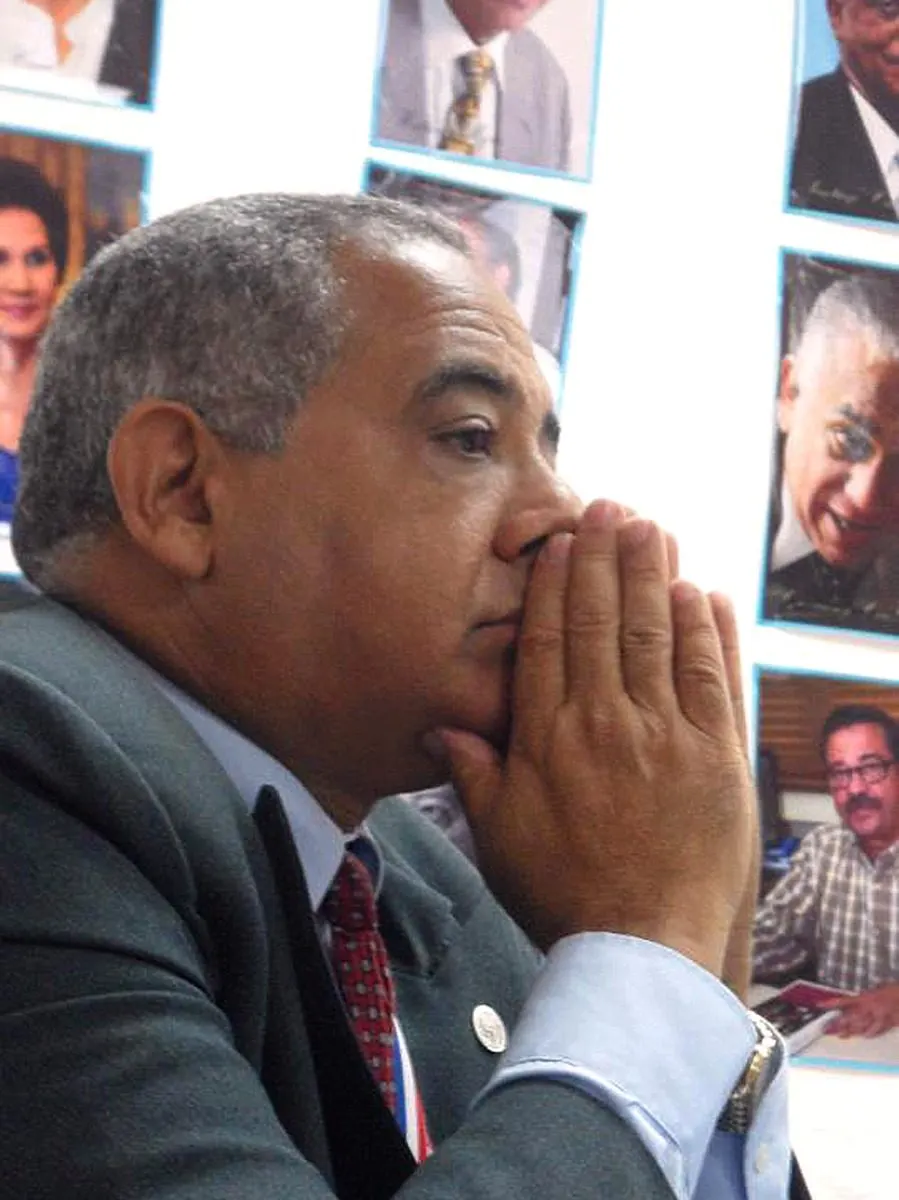 Homenaje a Salomé Ureña de Henríquez en su 176 aniversario