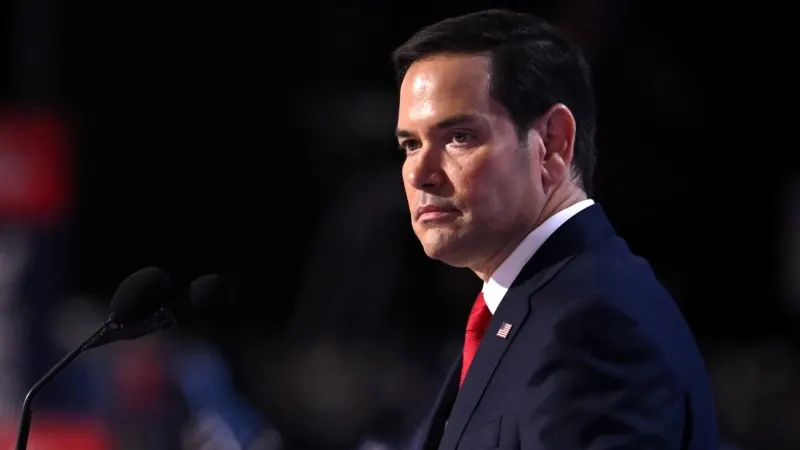 Marco Rubio aparece junto a Trump en mitin electoral en Texas