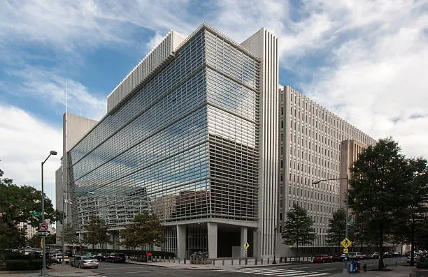 Banco Mundial lanza plan para usar inteligencia artificial en países en desarrollo