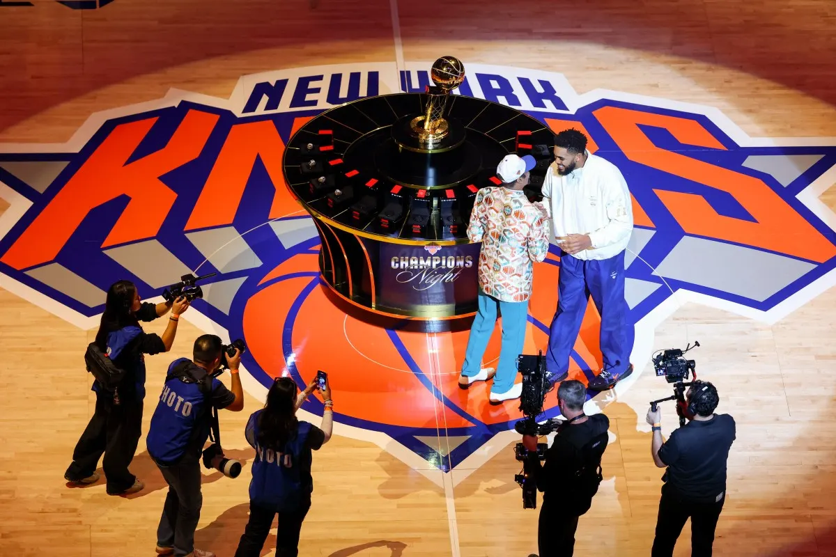 Knicks reciben sus anillos de campeones de la NBA