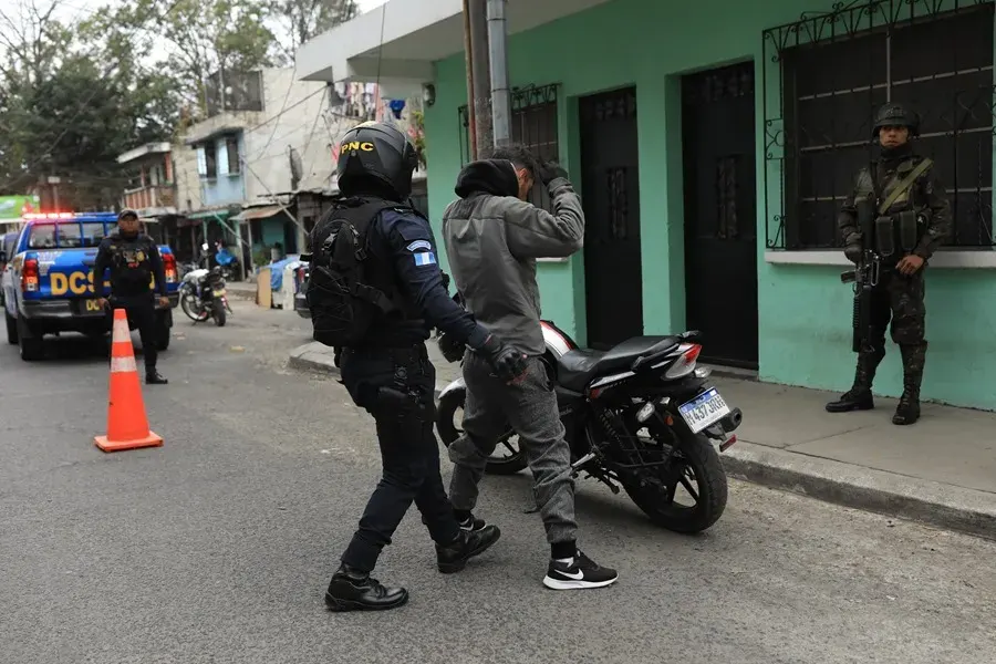 Guatemala usará cámaras corporales en policías tras error en detención