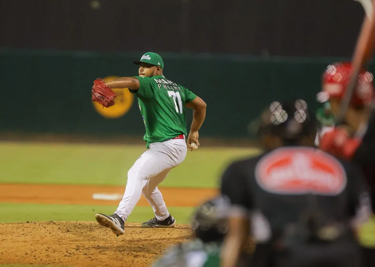 Barría dominó a los Leones con recta y cutter