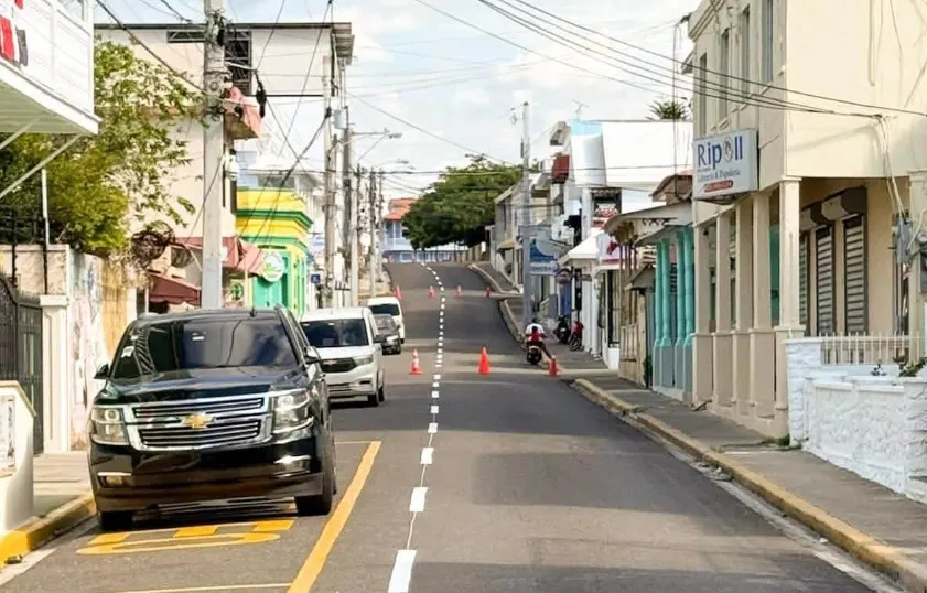 San Felipe de Puerto Plata mejora señalización de calles
