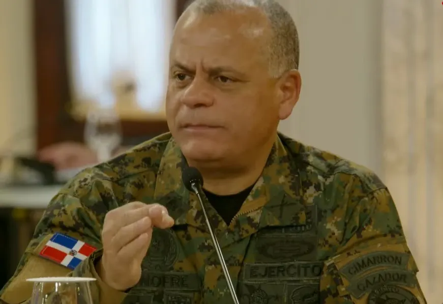 Ministro de Defensa dice que las Fuerzas Armadas están listas para cualquier situación