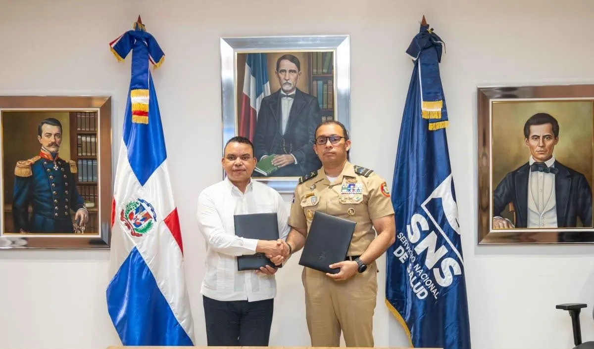 Ejército y SNS firman acuerdo para mejorar atención médica y seguridad hospitalaria