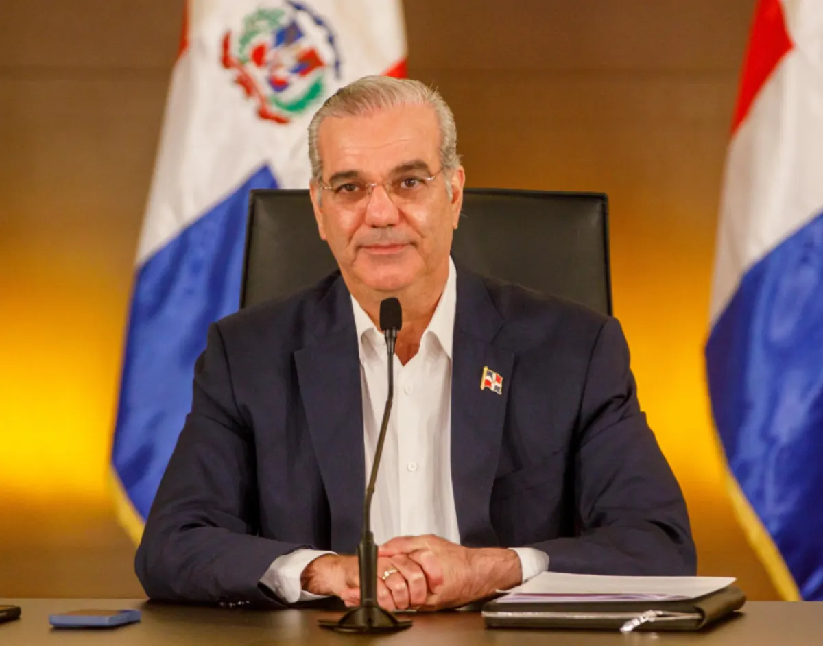 Abinader afirma que su gobierno ha superado al PLD en obras construidas
