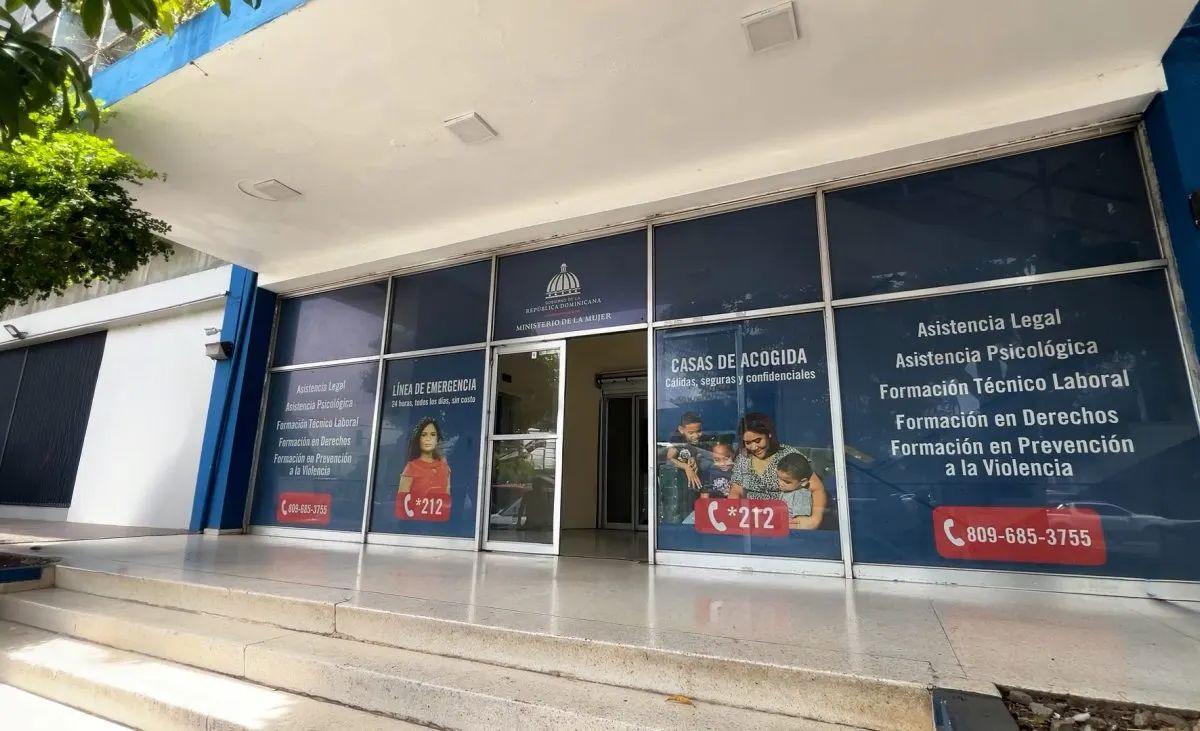 Ministerio de la Mujer apoya mejoras en condiciones laborales de trabajadoras de bancas de lotería