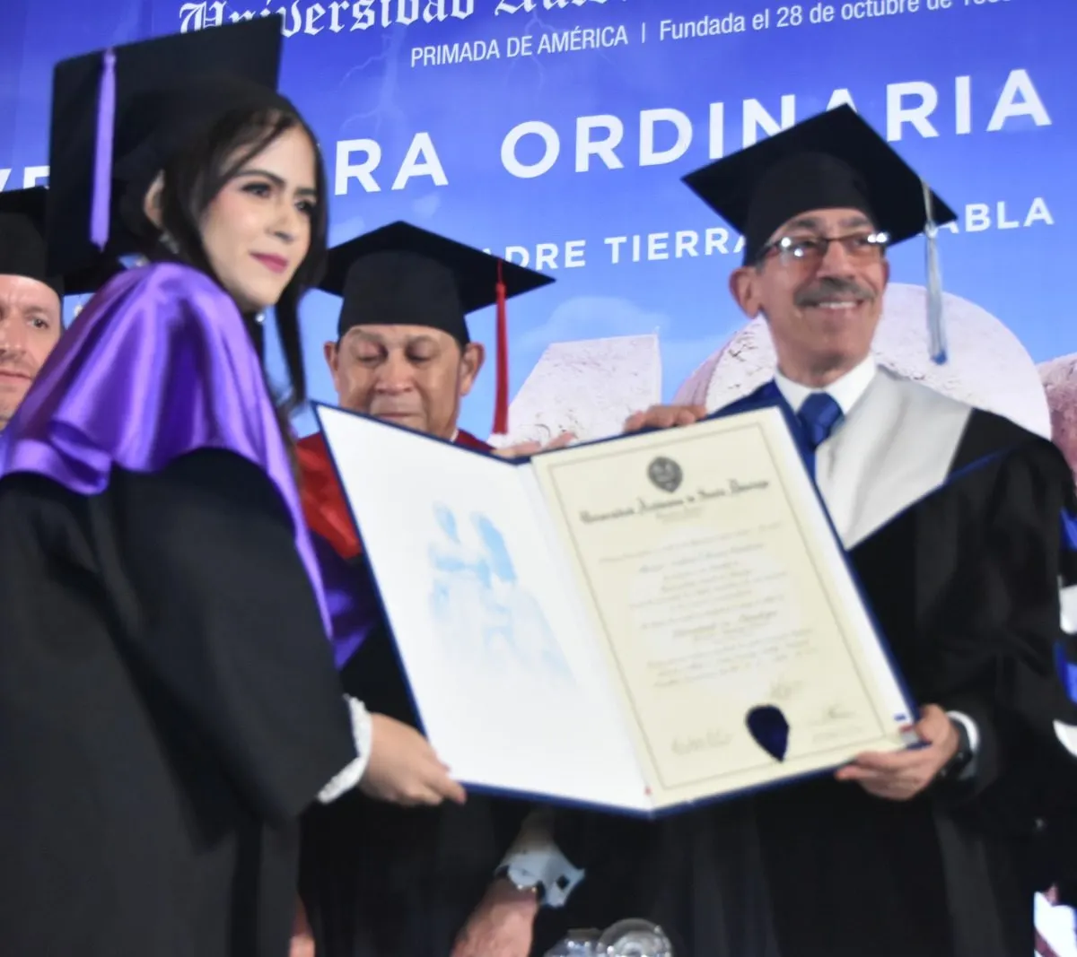 UASD gradúa a más de 3,500 profesionales y otorga 1,500 lauros académicos