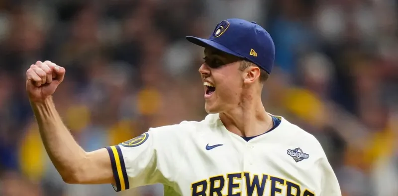 Cerveceros vencen 3-2 a los Rays y toman la delantera en la Serie Mundial