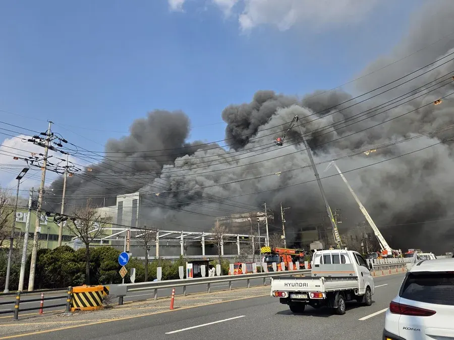Hombre en Corea del Sur causa incendios con 19 heridos por sentirse estafado