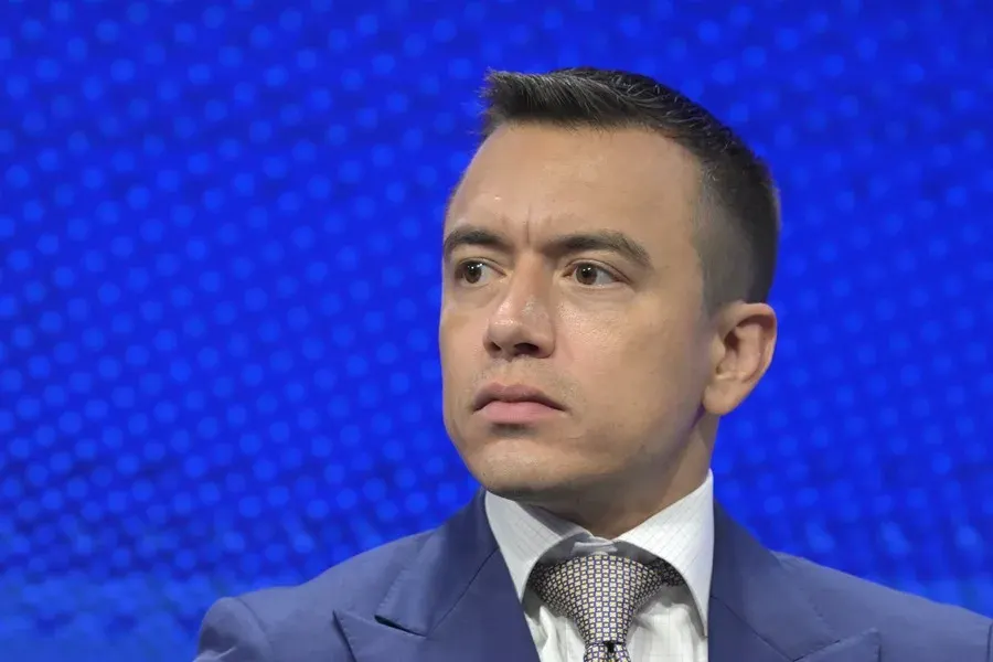 Noboa acusa a la oposición de financiarse con dinero del crimen