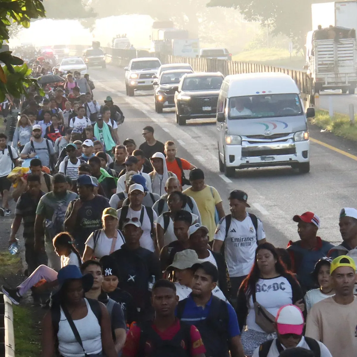 EE.UU. sanciona a organizadores de caravanas migrantes