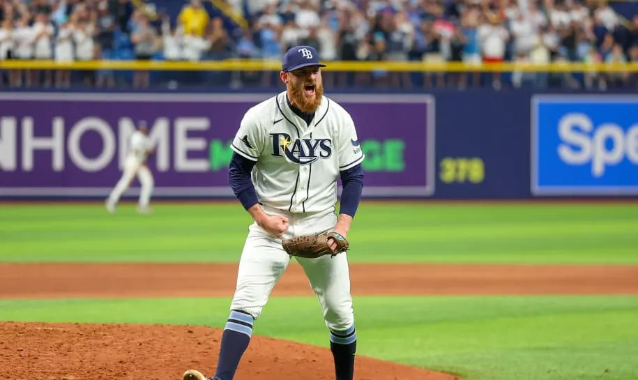 Rays usan todos sus lanzadores para sobrevivir en la Serie Mundial