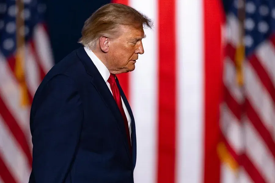 Detienen a joven en Kansas por amenazar de muerte a Trump