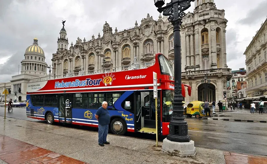 Turismo internacional en Cuba cae 34,9 % en primeros nueve meses del año