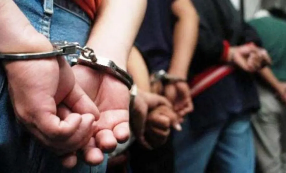 Apresan a tres personas en Capotillo y buscan a «Boca 30»