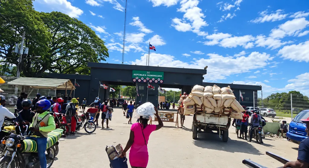 Mercado binacional de Carrizal sigue operando sin problemas