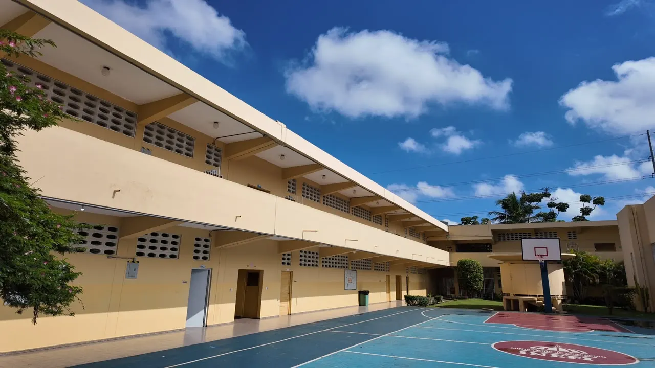 Escuelas del GSD cierran por inundaciones tras vaguada
