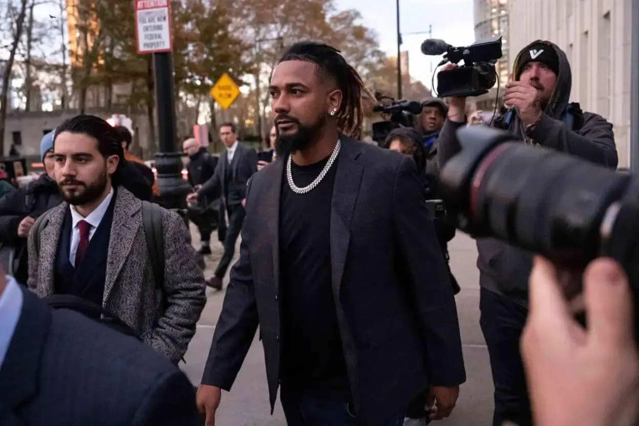 Clase y Ortiz enfrentarán juicio por manipulación de lanzamientos