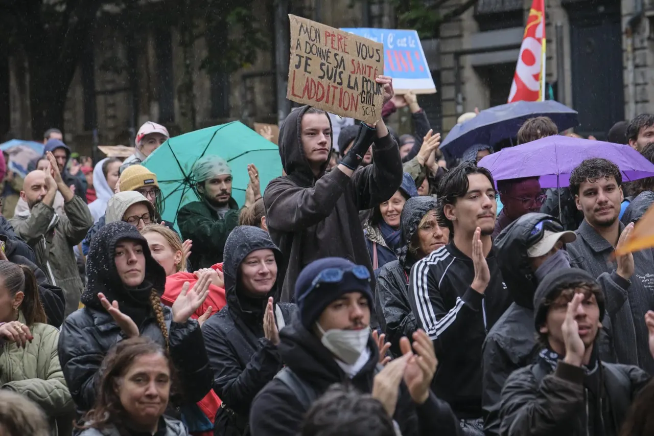 Protestas en Francia sirven como alerta para República Dominicana