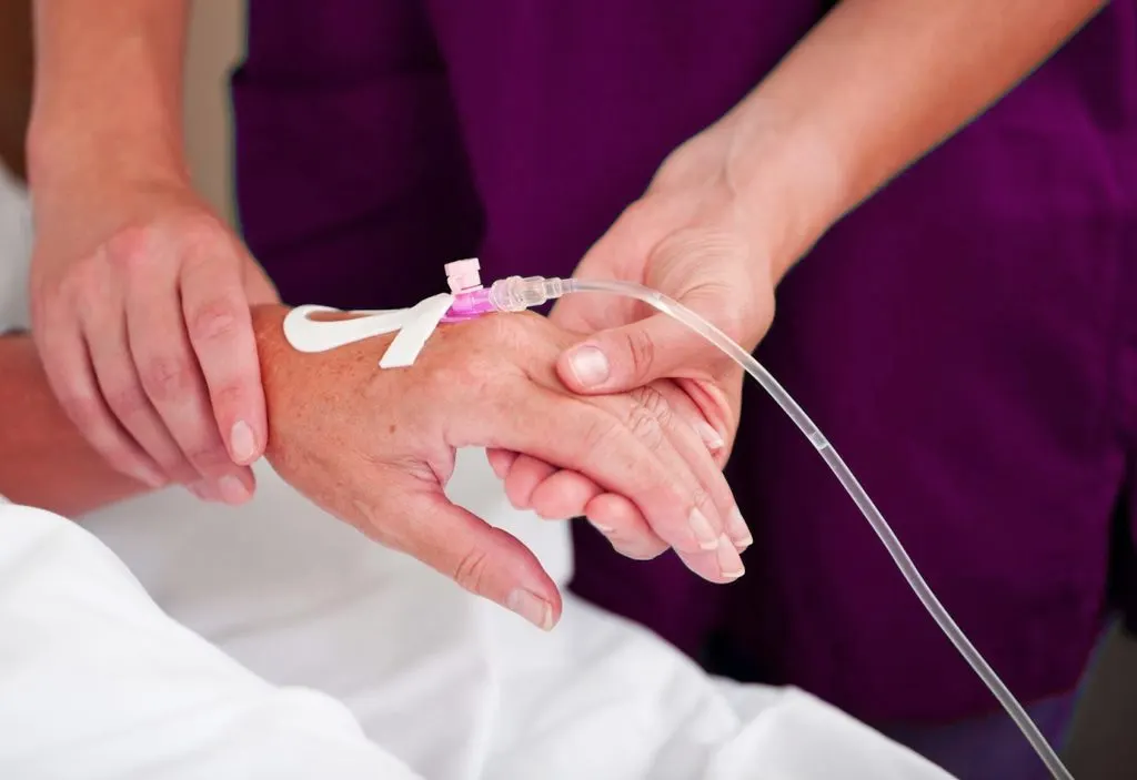 OMS investiga cómo el sexo y el nivel económico afectan riesgos de cáncer y enfermedades cardíacas