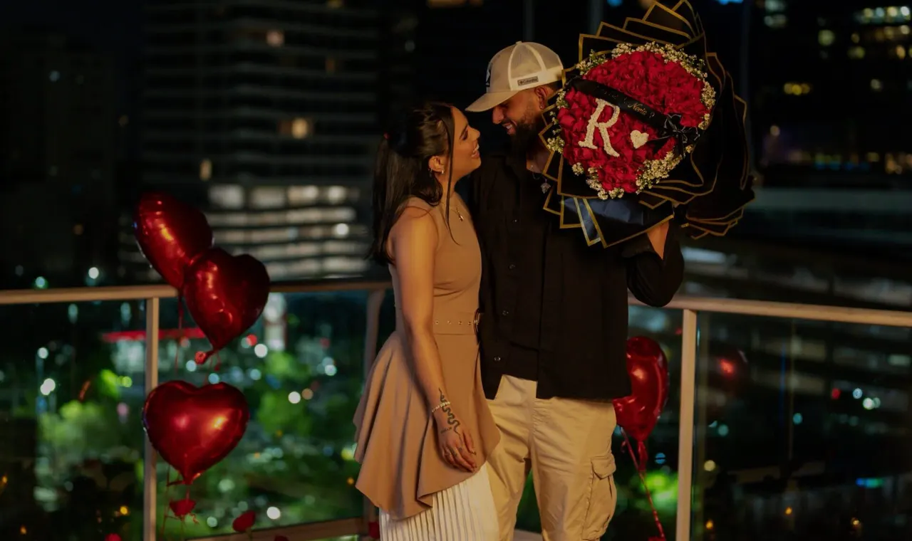 Ross María y Cristopher Pujols se comprometen