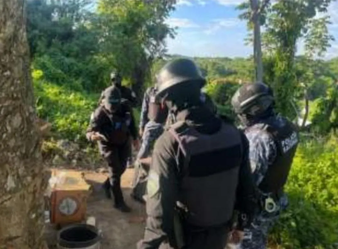 Policía incauta 73 porciones de drogas en San Cristóbal