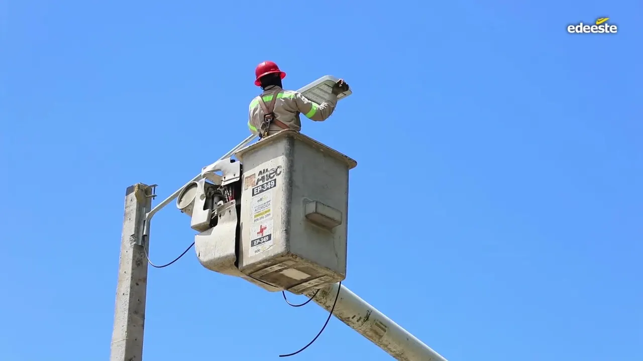 Edeeste invierte más de 147 millones en iluminación este año