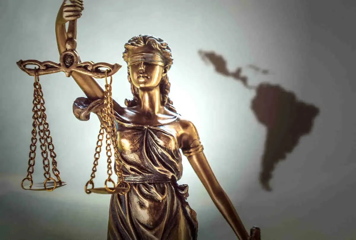 El Estado de derecho retrocede en el 62% de los países