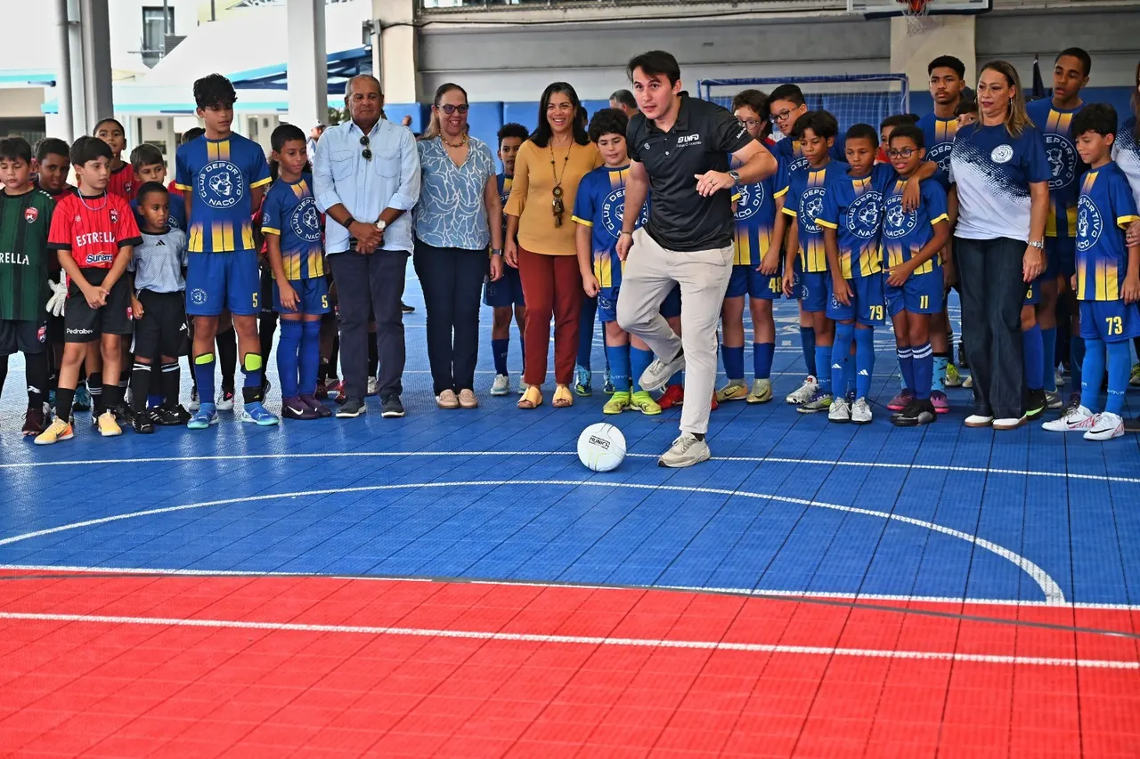 Club Naco y Escuela Bauger ganan primeros partidos de la X Copa Naco de Fútbol Sala 2026