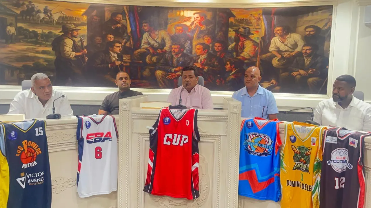 Los Alcarrizos inicia su 14vo torneo de baloncesto masculino