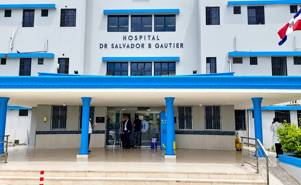 SNS interviene techo del Hospital Gautier por riesgo de desprendimiento