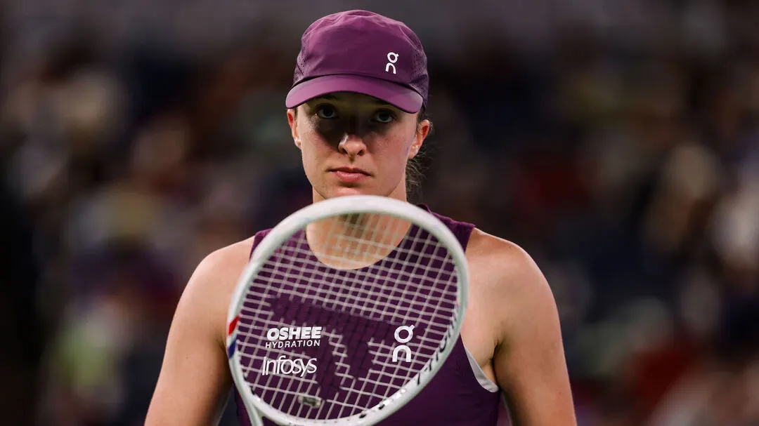 Iga Swiatek se retira del Ningbo Open por lesión en el muslo