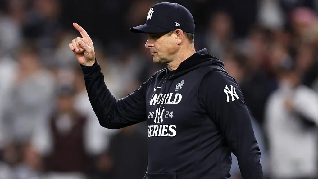 Aaron Boone seguirá como manager de los Yankees en 2027