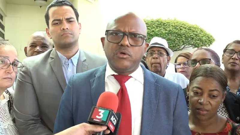 Médicos piden pago de incentivos atrasados y mejoras en hospitales