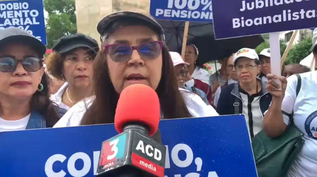 Bioanalistas amenazan con paro si no se cumplen sus demandas
