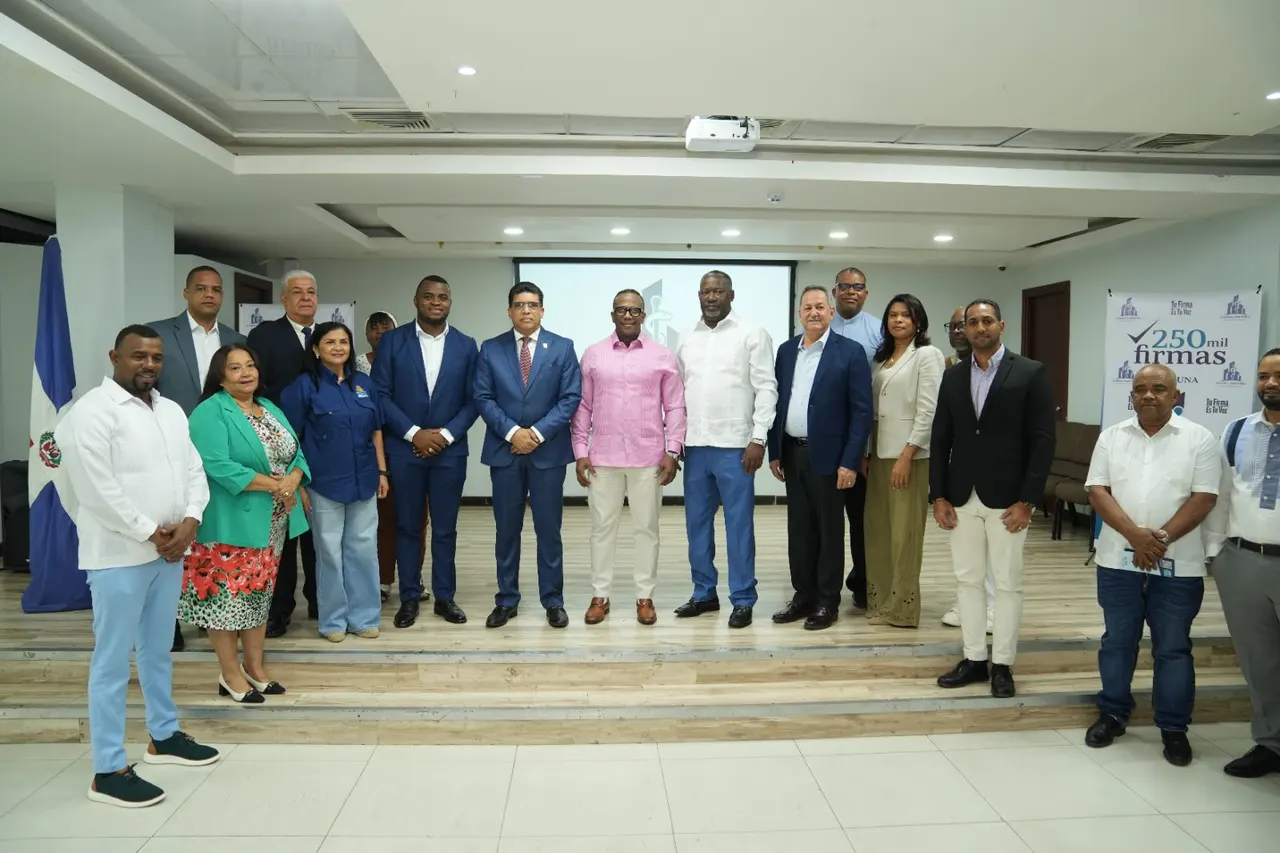 Campaña ciudadana exige hospital de tercer nivel en Santo Domingo Este