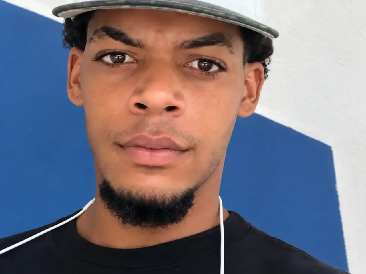Madre de joven desaparecido pide ayuda del presidente