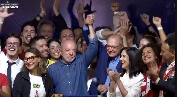 Lula gana elecciones en Brasil tras remontada sorpresiva