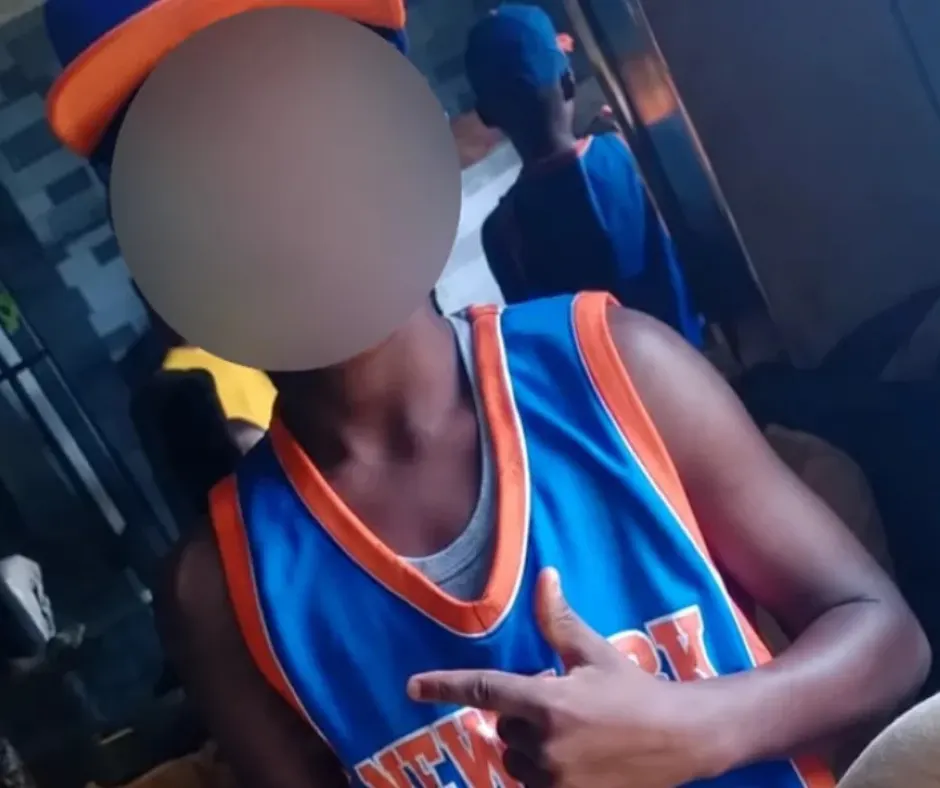 Niño de 13 años permanece grave tras ataque de su padrastro