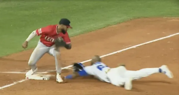 Bonifacio impulsa victoria del Licey en partido emocionante
